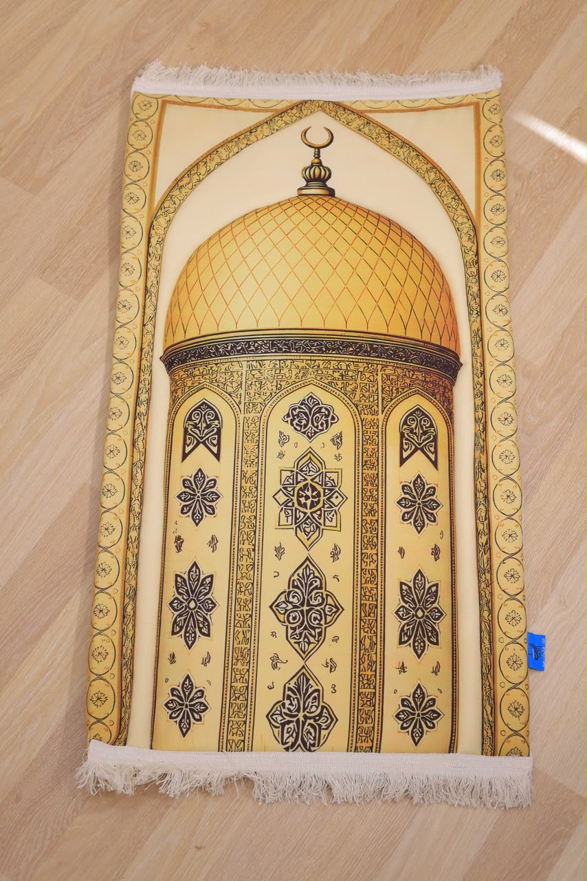 ‫سجادة القبه الملكيه دهبي‬‎