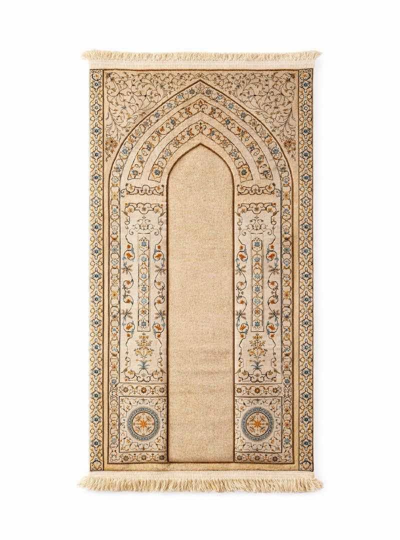 ‫سجادة الصفاء الملكي‬‎